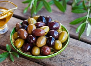 Huile d'olive assemblage harmonie, fruité mi vert mi mûr